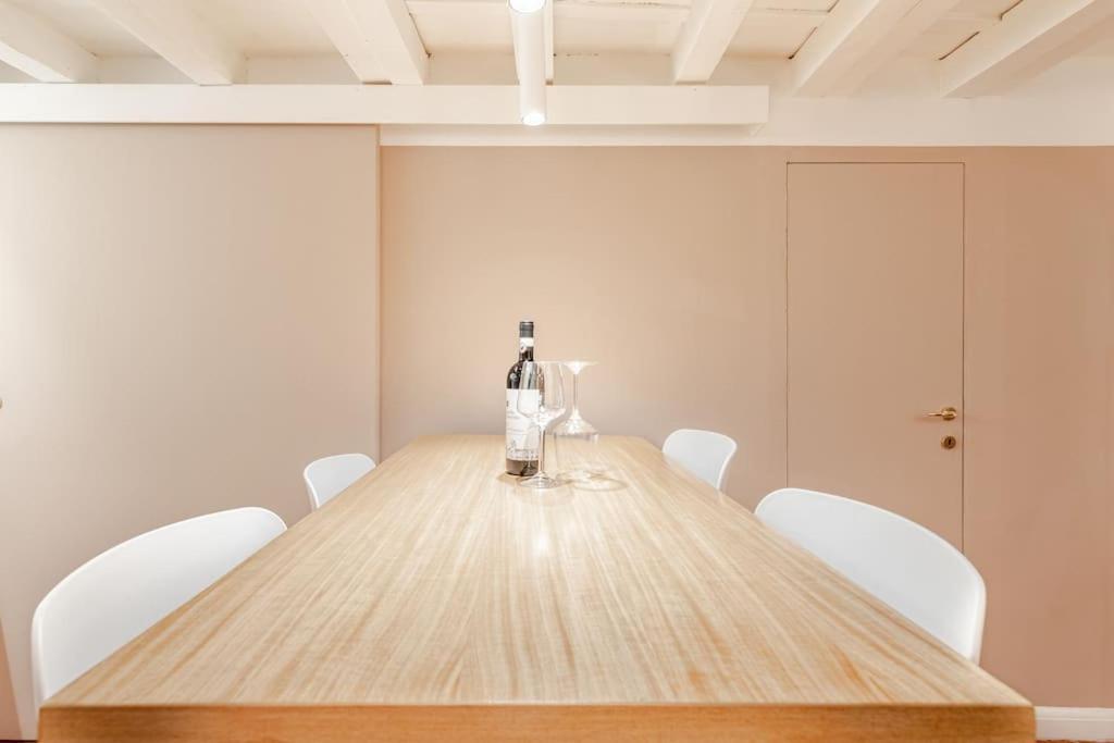 Amazing Apartment In Piazza Santa Croce Firenze Luaran gambar