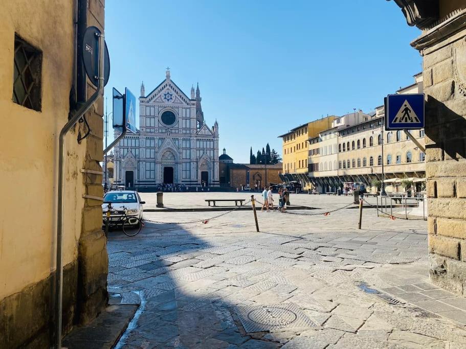 Amazing Apartment In Piazza Santa Croce Firenze Luaran gambar