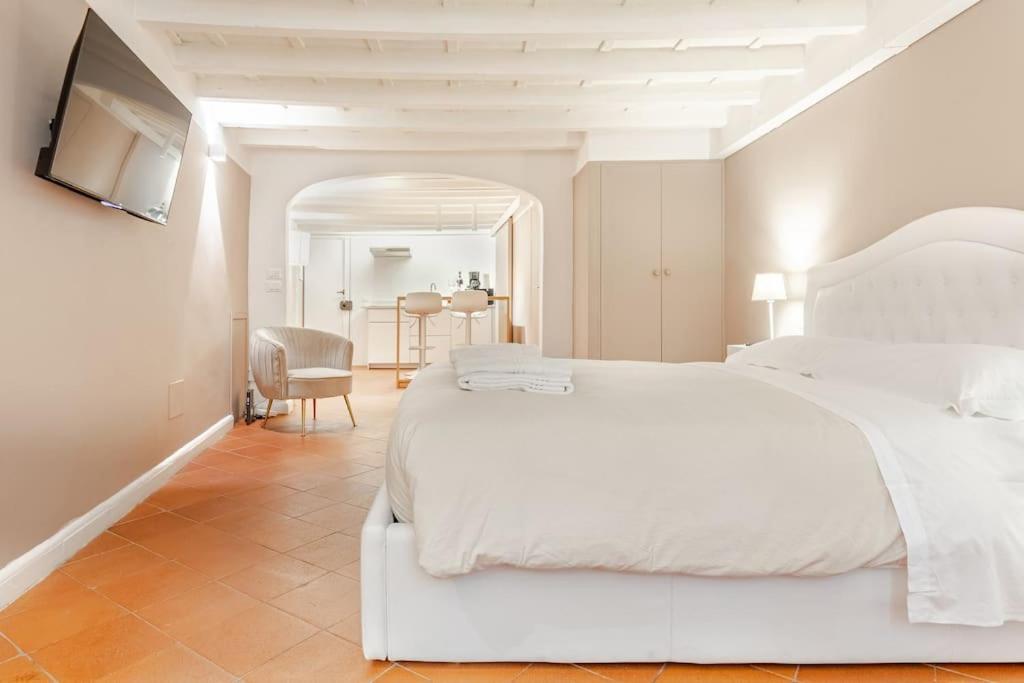 Amazing Apartment In Piazza Santa Croce Firenze Luaran gambar