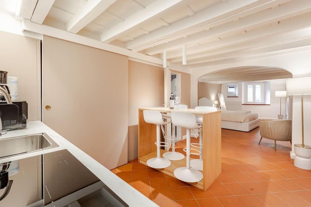 Amazing Apartment In Piazza Santa Croce Firenze Luaran gambar