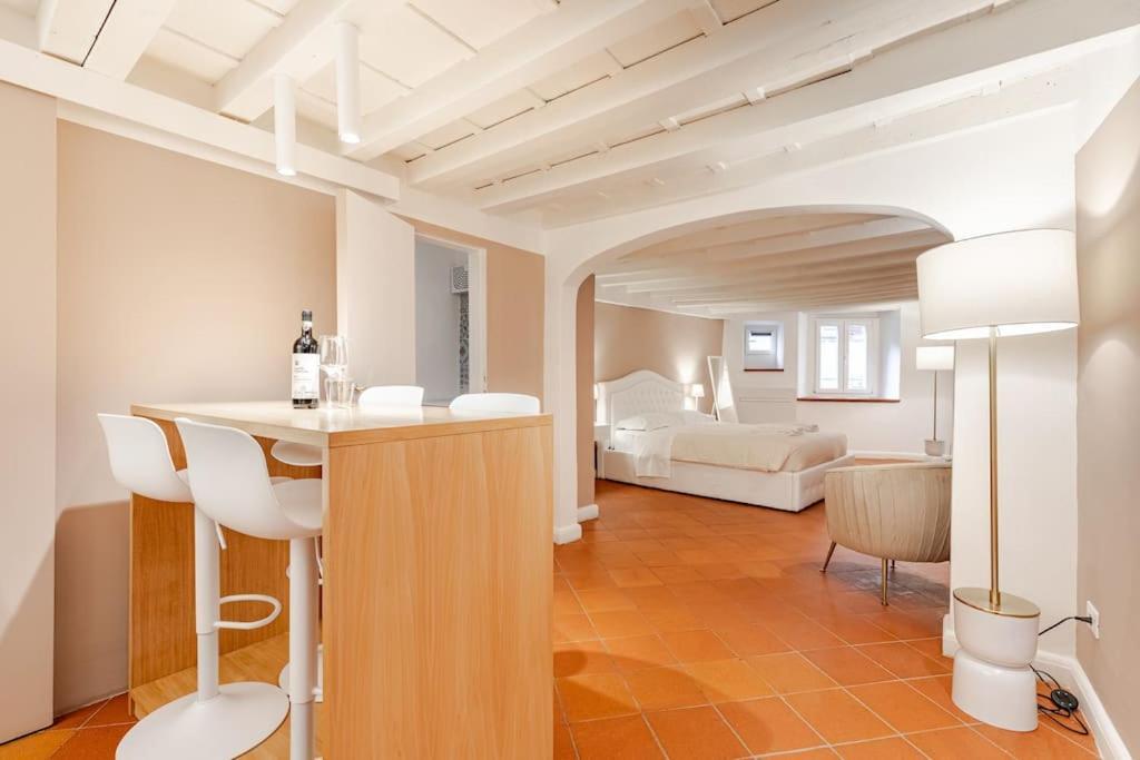 Amazing Apartment In Piazza Santa Croce Firenze Luaran gambar