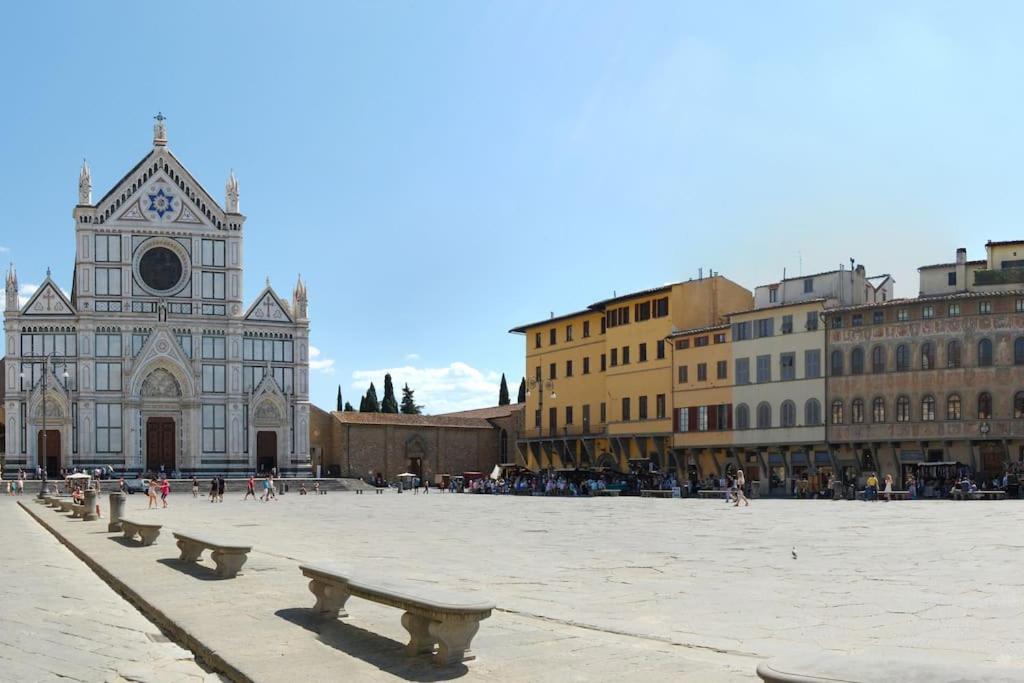 Amazing Apartment In Piazza Santa Croce Firenze Luaran gambar