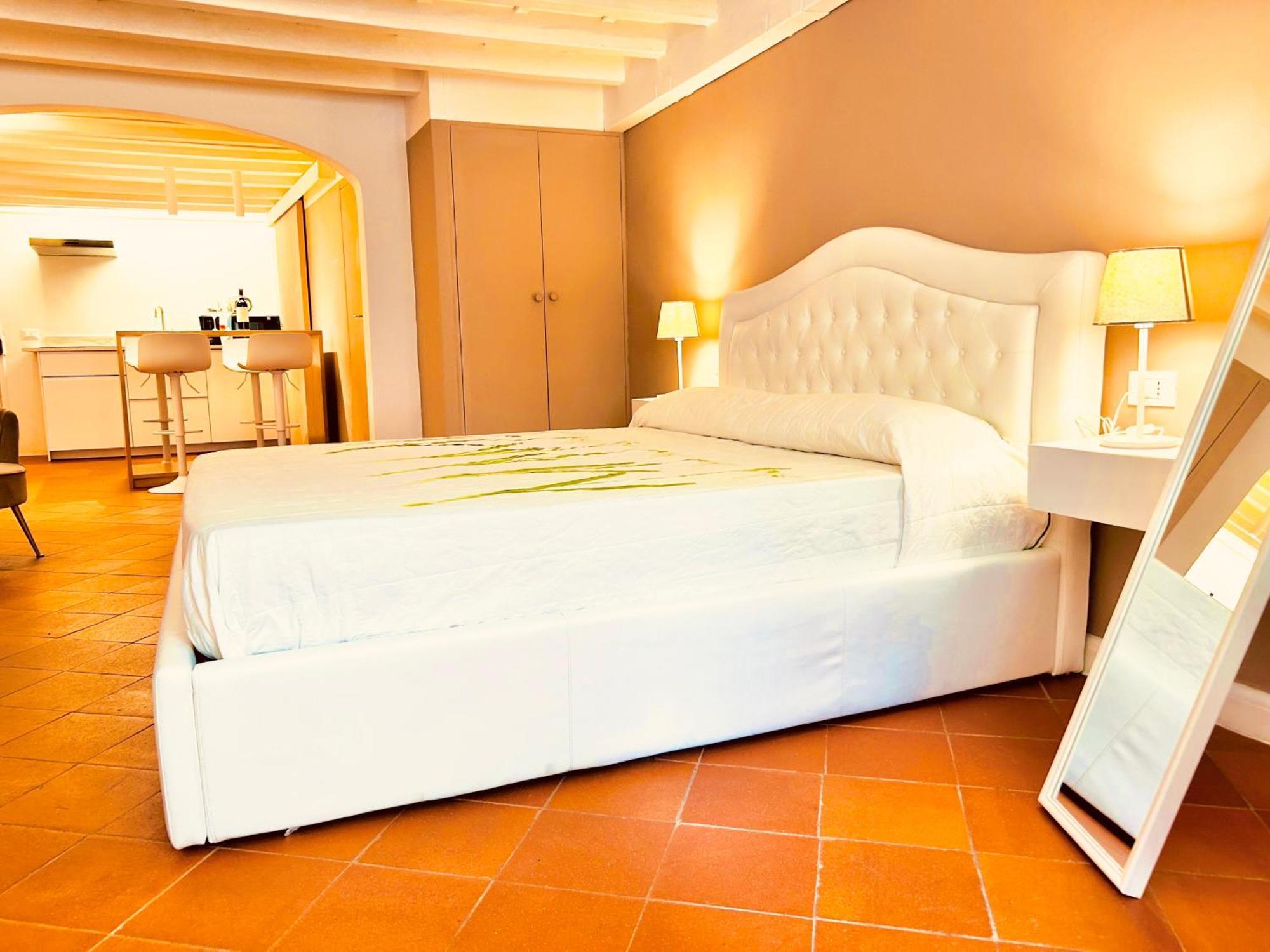 Amazing Apartment In Piazza Santa Croce Firenze Luaran gambar